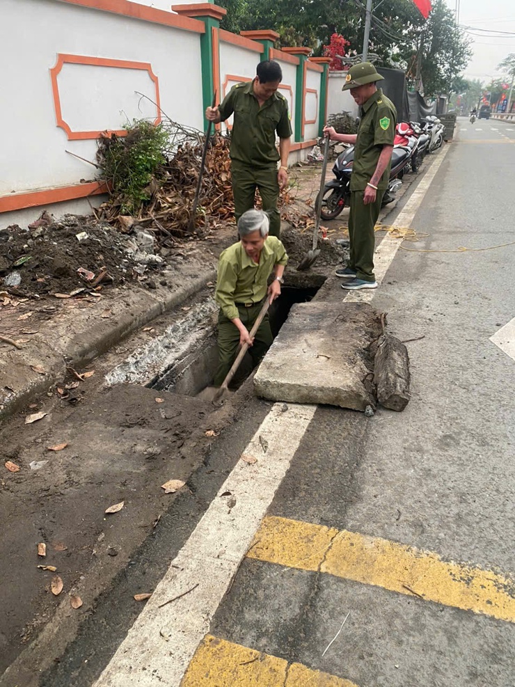Công an xã Liên Minh quyết tâm giữ vững tuyến đường ba nhất- Ảnh 1.