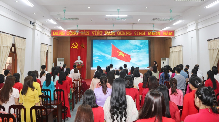 Bế mạc lớp bồi dưỡng đảng viên mới: khẳng định bản lĩnh, nuôi dưỡng khát vọng cống hiến- Ảnh 2.