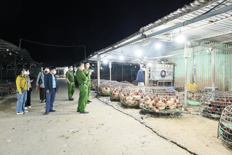 Xã Quảng Bị tăng cường quản lý giết mổ, kinh doanh sản phẩm động vật: Người dân cần nghiêm túc chấp hành- Ảnh 4.