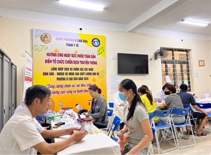 Trạm Y tế Phường Ô Chợ Dừa : Rộn ràng chiến dịch chăm sóc sức khỏe sinh sản &KHHGĐ, nâng cao chất lượng dân số năm 2026- Ảnh 4.