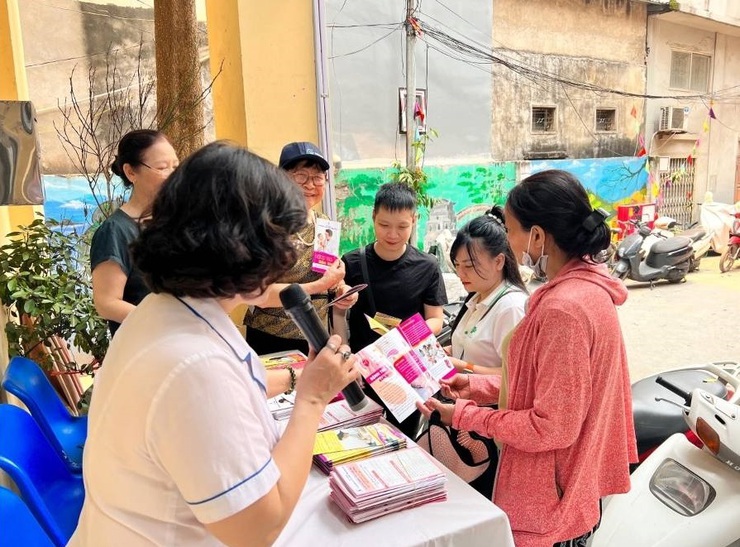 Trạm Y tế Phường Ô Chợ Dừa : Rộn ràng chiến dịch chăm sóc sức khỏe sinh sản &KHHGĐ, nâng cao chất lượng dân số năm 2026- Ảnh 7.