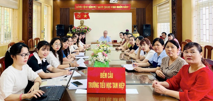 Đảng bộ xã Đại Thanh tổ chức hội nghị trực tiếp kết hợp trực tuyến tới 41 điểm cầu trên toàn địa bàn xã- Ảnh 15.