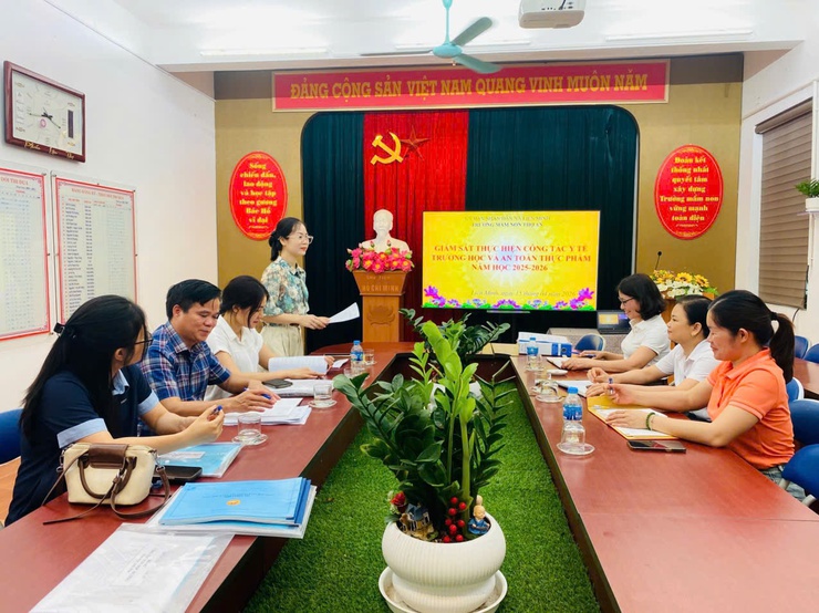 Giám sát thực hiện công tác y tế trường học và An toàn thực phẩm năm học 2025- 2026 trên địa bàn xã Liên Minh- Ảnh 2.