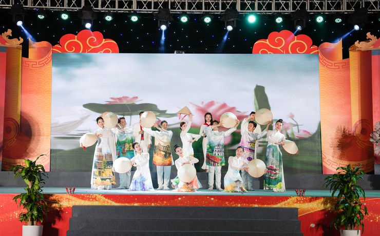 QUỐC OAI KHAI HỘI CHÙA THẦY 2026: ĐÁNH THỨC DI SẢN, LAN TỎA HỒN THIÊNG XỨ ĐOÀI- Ảnh 16.