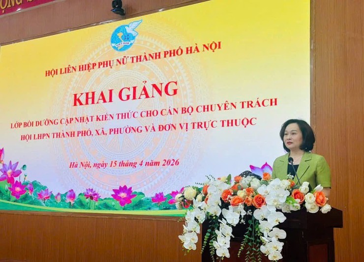 CÁN BỘ THƯỜNG TRỰC HỘI LHPN PHƯỜNG VĂN MIẾU – QUỐC TỬ GIÁM THAM GIA LỚP BỒI DƯỠNG KIẾN THỨC MỚI NĂM 2026- Ảnh 4.