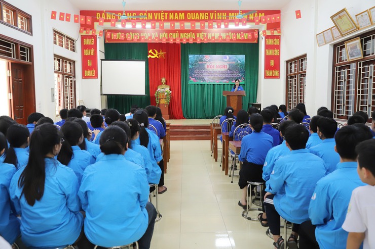 Đoàn Thanh niên xã Thượng Phúc tuyên truyền thực hiện Dự án Khu đô thị thể thao Olympic và công tác giải phóng mặt bằng trên địa bàn xã- Ảnh 1.