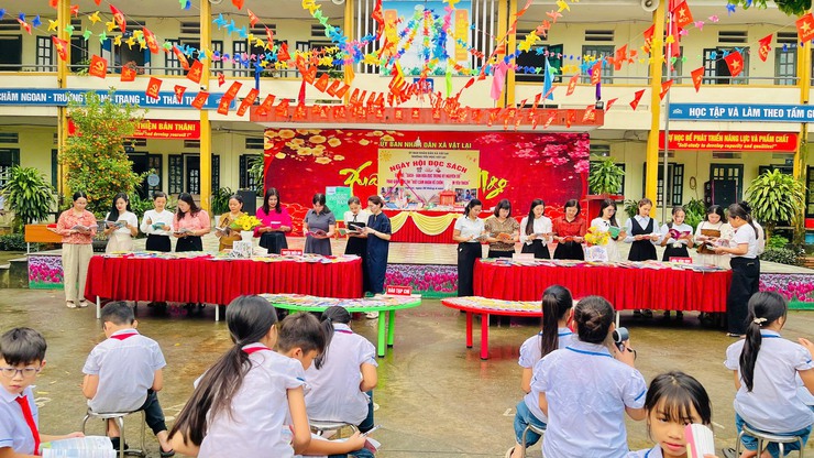 Ngày hội đọc sách – Lan tỏa văn hóa đọc tại Trường Tiểu học Vật Lại- Ảnh 2.