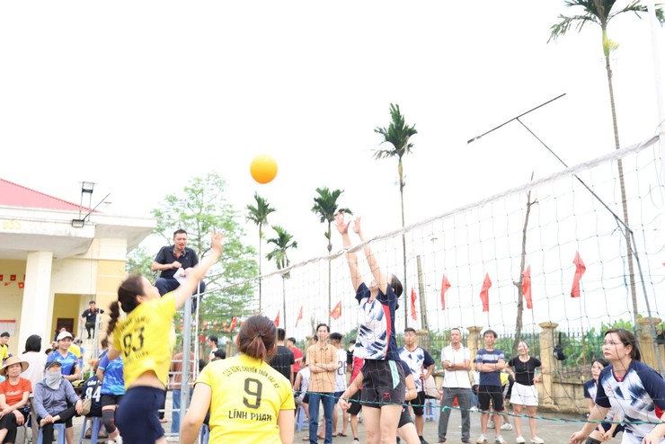 Câu lạc bộ bóng chuyền hơi Đào Xá giành giải nhất nam, nữ Giải bóng chuyền hơi vô địch năm 2026- Ảnh 2.
