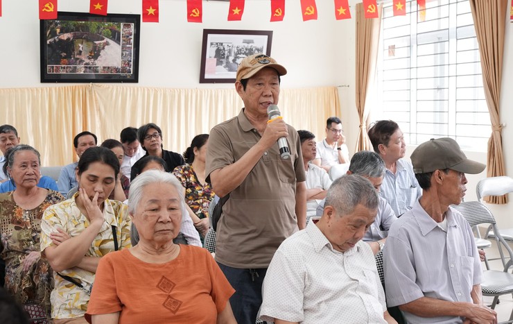 Xã Bát Tràng lấy ý kiến nhân dân về phương án giải tỏa, di dời chợ sáng Bát Tràng- Ảnh 4.