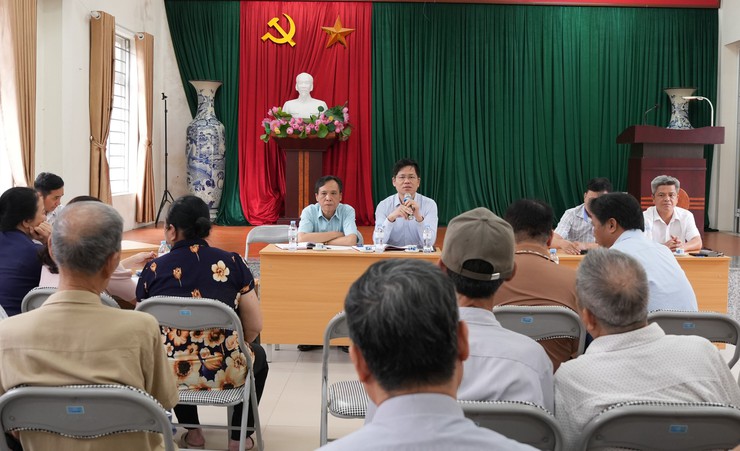 Xã Bát Tràng lấy ý kiến nhân dân về phương án giải tỏa, di dời chợ sáng Bát Tràng- Ảnh 1.