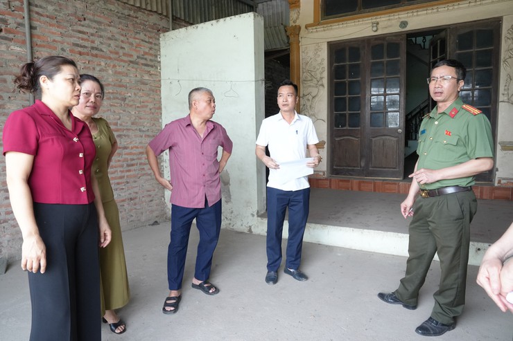 27 hộ dân đồng thuận ký biên bản tự nguyện bàn giao mặt bằng dự án nâng cấp, mở rộng Quốc lộ 21B- Ảnh 10.