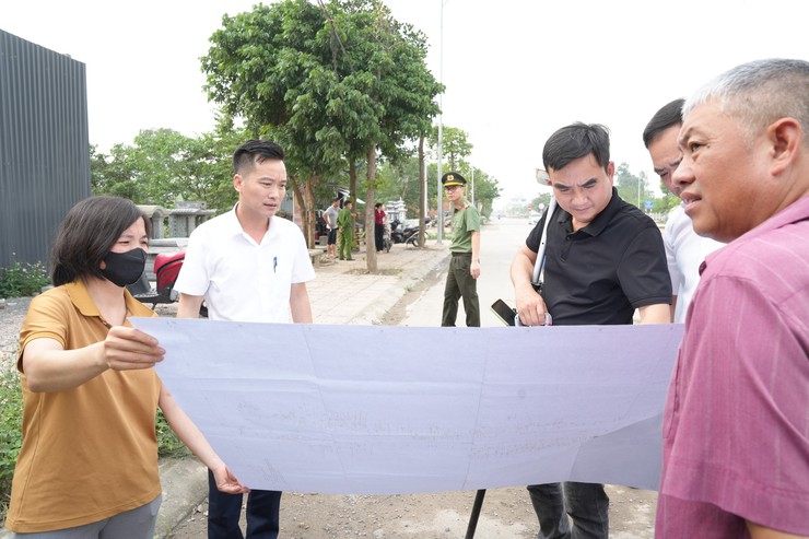 27 hộ dân đồng thuận ký biên bản tự nguyện bàn giao mặt bằng dự án nâng cấp, mở rộng Quốc lộ 21B- Ảnh 9.