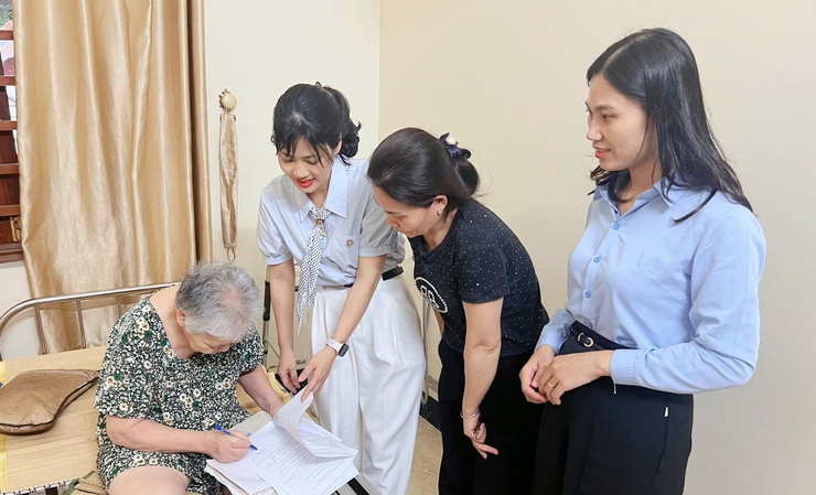 Chi nhánh số 11: Dấu ấn tận tâm trong tuần cao điểm "đưa dịch vụ công đến tận nhà"- Ảnh 3.