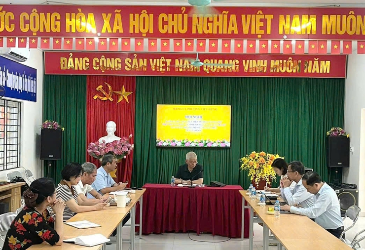 Kiểm tra, đánh giá kết quả hoạt động mô hình tổ dân phố "Hiện đại - văn minh - An ninh - an toàn - chuyển đổi số" quý I năm 2026, tại Tổ dân phố số 7, 18 cụm Giang Biên, phường Việt Hưng- Ảnh 1.