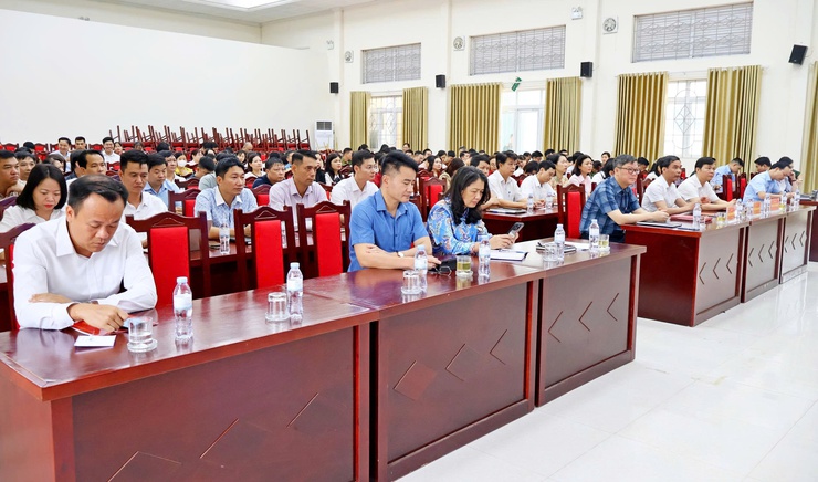 Xã Đoài Phương quán triệt, triển khai thực hiện Nghị quyết Đại hội Đảng các cấp và Chỉ thị số 09, Quy định số 11 của Thành ủy Hà Nội- Ảnh 3.