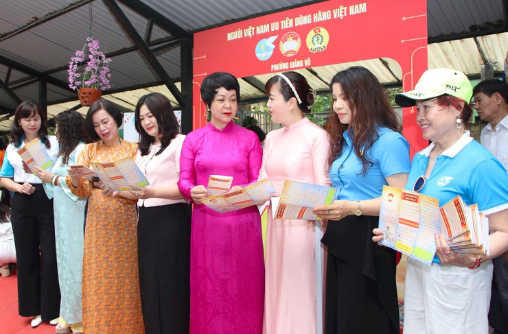 Phường Giảng Võ tổ chức triển khai cuộc vận động “Người Việt Nam ưu tiên dùng hàng Việt Nam năm 2026”, các hoạt động quảng bá sản phẩm Việt Nam chất lượng cao- Ảnh 5.