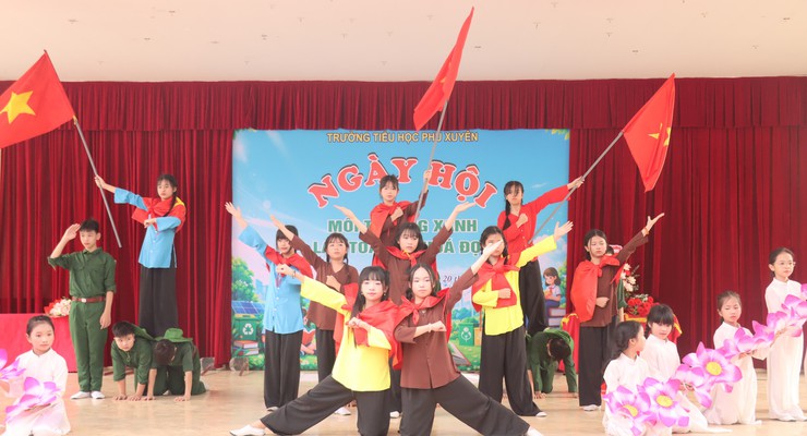 Ấn tượng chương trình “Ngày hội môi trường xanh – lan tỏa văn hóa đọc” tại trường tiểu học Phú Xuyên- Ảnh 12.