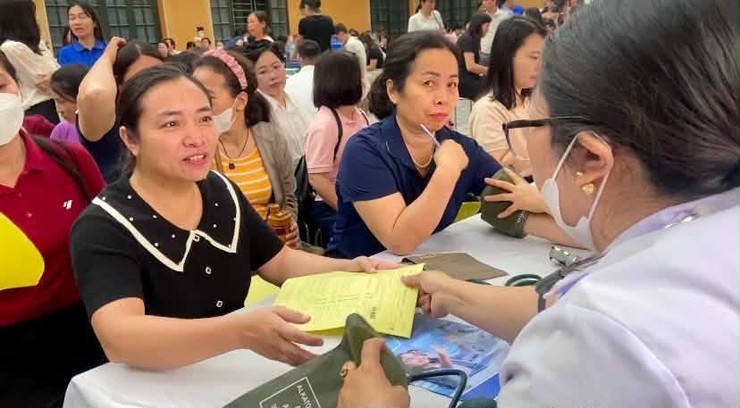 Phúc Thọ: Tiếp nhận 374 đơn vị máu trong đợt hiến máu tình nguyện đầu năm 2026- Ảnh 8.