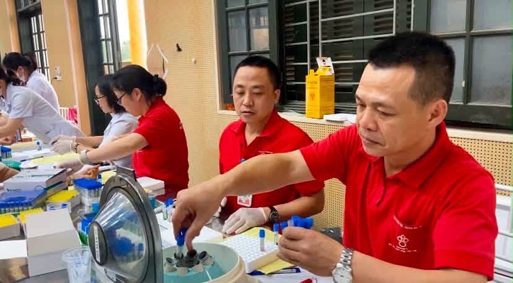 Phúc Thọ: Tiếp nhận 374 đơn vị máu trong đợt hiến máu tình nguyện đầu năm 2026- Ảnh 3.