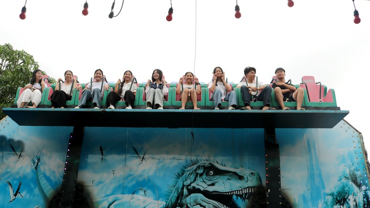 Trường THCS Hợp Thanh thưởng chuyến hành trình về Cố Đô Hoa Lư  cho học sinh giỏi xuất sắc.- Ảnh 8.