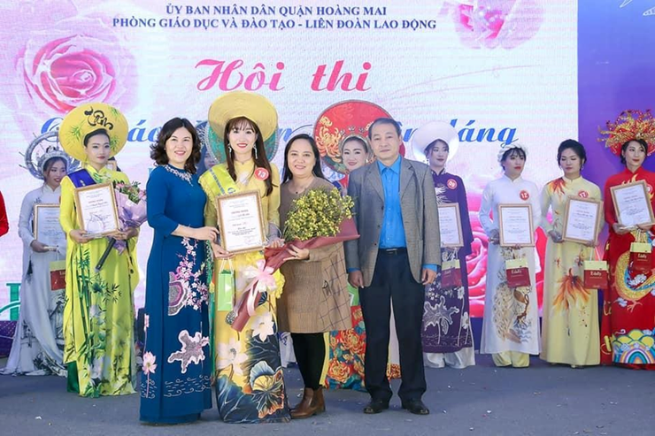 CÔ GIÁO ĐỖ THỊ HÂN TẤM GƯƠNG "NGƯỜI TỐT VIỆC TỐT" - KHÁT VỌNG GIÚP TRẺ TỰ KỶ HOÀ NHẬP VÀ XOÁ BỎ SỰ VÔ CẢM CỦA TRẺ TỪ LỨA TUỔI MẦM NON- Ảnh 2.