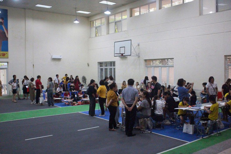 Phường Hai Bà Trưng: Lan tỏa văn hóa đọc qua từng nét vẽ - Khi sách trở thành nguồn cảm hứng sáng tạo- Ảnh 4.