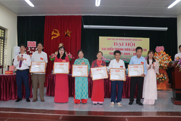 Hợp tác xã nông nghiệp Hồng Sơn tổ chức thành công Đại hội đại biểu thành viên lần thứ VII, nhiệm kỳ 2025-2030- Ảnh 5.