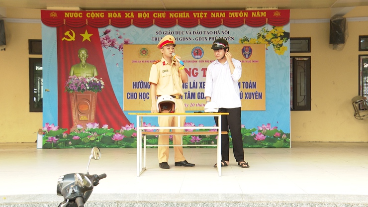 Hướng dẫn kỹ năng lái xe gắn máy an toàn cho học sinh trung học phổ thông.- Ảnh 5.