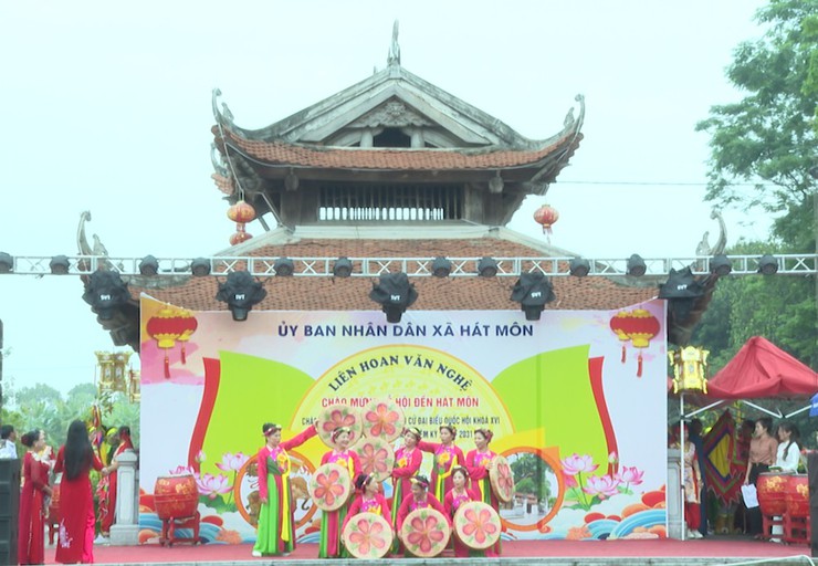 Giao lưu Hát dân ca và Nhạc cổ truyền xã Hát Môn năm 2026 – Sắc màu văn hóa trong Lễ hội Đền Hát Môn- Ảnh 2.