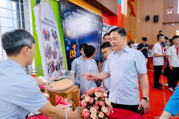 Nhiều mô hình sáng tạo, ứng dụng khoa học công nghệ, chuyển đổi số hưởng ứng bộ chỉ số Trường học Chuyển đổi số, Trường học Văn minh - Hạnh phúc, Tổ dân phố Chuyển đổi số- Ảnh 5.