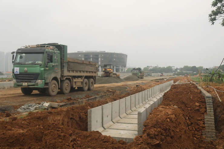 Chủ tịch UBND thành phố Hà Nội kiểm tra tiến độ dự án nâng cấp, mở rộng đường 70- Ảnh 3.