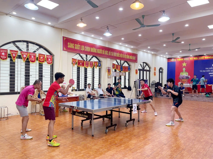 Sôi nổi Giải bóng bàn phường Yên Nghĩa mở rộng lần thứ nhất năm 2026 - Ảnh 2.