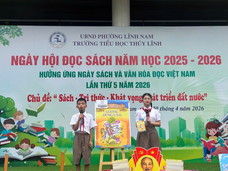 SÔI NỔI NGÀY HỘI SÁCH TẠI CÁC TRƯỜNG TRÊN ĐỊA BÀN PHƯỜNG LĨNH NAM- Ảnh 10.