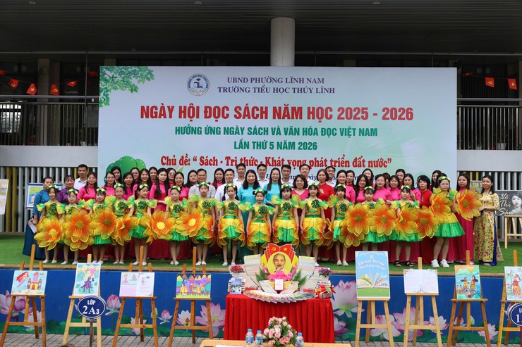 SÔI NỔI NGÀY HỘI SÁCH TẠI CÁC TRƯỜNG TRÊN ĐỊA BÀN PHƯỜNG LĨNH NAM- Ảnh 12.