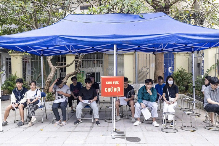 Phường Vĩnh Tuy tổ chức đăng ký nghĩa vụ quân sự, quân nhân dự bị, phương tiện kỹ thuật dự bị và dân quân tự vệ năm 2026- Ảnh 1.