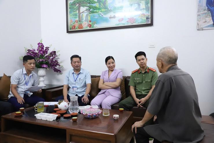 27 hộ dân đồng thuận ký biên bản tự nguyện bàn giao mặt bằng dự án nâng cấp, mở rộng Quốc lộ 21B- Ảnh 8.