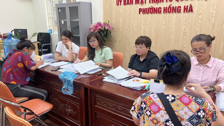 Các tổ công tác tuyên truyền giải phóng mặt bằng cầu Trần Hưng Đạo tiếp tục ra quân trong ngày 20/4- Ảnh 2.