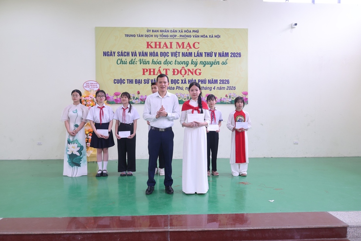 Xã Hoà Phú tổ chức Khai mạc Ngày Sách và Văn hóa đọc Việt Nam lần thứ 5 và Hội thi xếp sách nghệ thuật năm 2026- Ảnh 13.