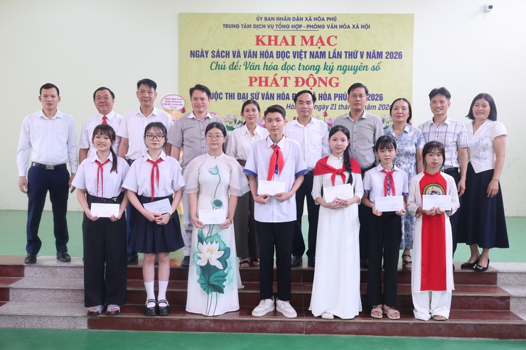 Xã Hoà Phú tổ chức Khai mạc Ngày Sách và Văn hóa đọc Việt Nam lần thứ 5 và Hội thi xếp sách nghệ thuật năm 2026- Ảnh 14.