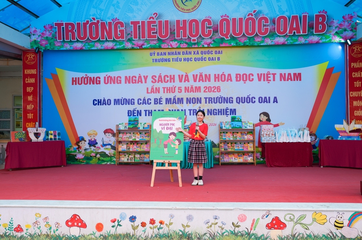 TRƯỜNG TIỂU HỌC QUỐC OAI B TỔ CHỨC NGÀY HỘI HƯỞNG ỨNG NGÀY SÁCH VÀ VĂN HÓA ĐỌC VIỆT NAM LẦN THỨ 5 NĂM 2026, CHÀO ĐÓN HỌC SINH MẦM NON THAM QUAN TRẢI NGHIỆM- Ảnh 5.