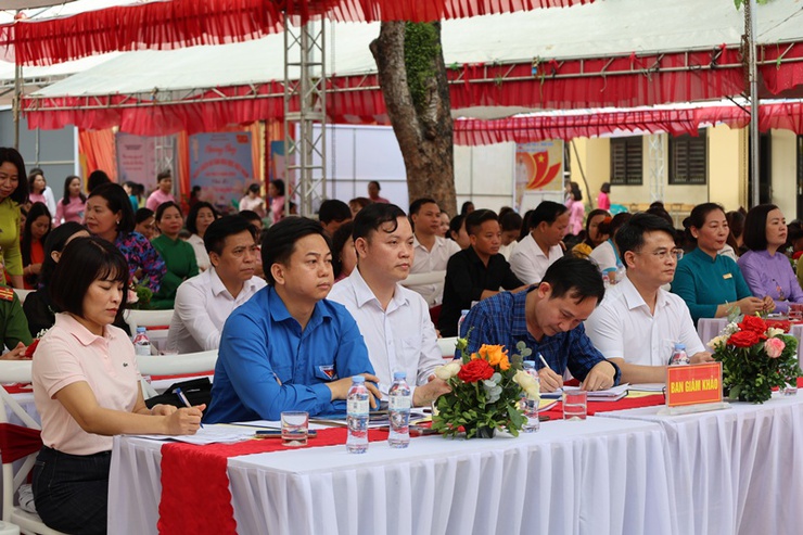 Lan tỏa văn hóa đọc từ Ngày Sách và Văn hóa đọc Việt Nam tại Xuân Mai- Ảnh 1.