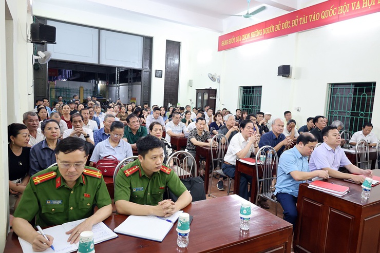 Xuân Mai đối thoại, vận động hộ gia đình, cá nhân tại thôn Xuân Hà thực hiện tháo dỡ, bàn giao mặt bằng phục vụ thi công Dự án cải tạo, nâng cấp Quốc lộ 6- Ảnh 1.