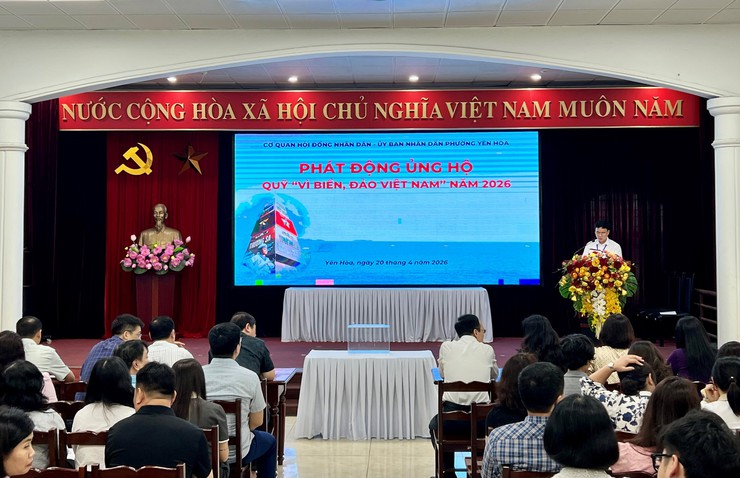 Phát động ủng hộ quỹ "Vì biển, đảo Việt Nam" năm 2026 trong khối cơ quan HĐND - UBND phường Yên Hòa- Ảnh 1.