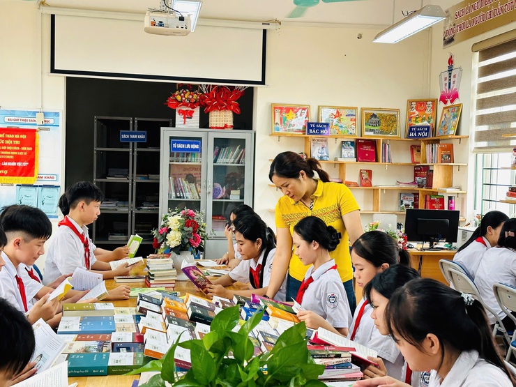 QUỐC OAI SÔI NỔI HƯỞNG ỨNG NGÀY SÁCH VÀ VĂN HÓA ĐỌC VIỆT NAM 2026: LAN TỎA TRI THỨC, KHƠI DẬY KHÁT VỌNG PHÁT TRIỂN- Ảnh 3.