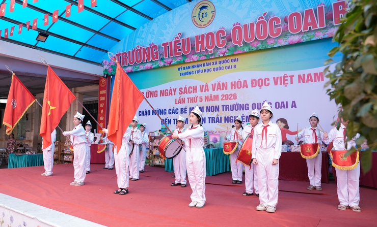 TRƯỜNG TIỂU HỌC QUỐC OAI B TỔ CHỨC NGÀY HỘI HƯỞNG ỨNG NGÀY SÁCH VÀ VĂN HÓA ĐỌC VIỆT NAM LẦN THỨ 5 NĂM 2026, CHÀO ĐÓN HỌC SINH MẦM NON THAM QUAN TRẢI NGHIỆM- Ảnh 2.