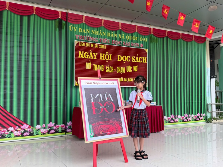 QUỐC OAI SÔI NỔI HƯỞNG ỨNG NGÀY SÁCH VÀ VĂN HÓA ĐỌC VIỆT NAM 2026: LAN TỎA TRI THỨC, KHƠI DẬY KHÁT VỌNG PHÁT TRIỂN- Ảnh 16.