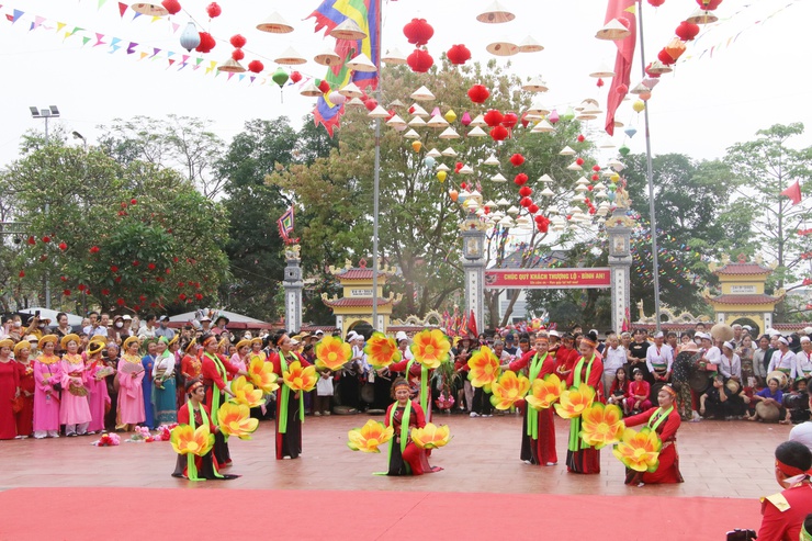 Khai mạc Lễ hội truyền thống Đình làng Hữu Văn năm 2026- Ảnh 7.