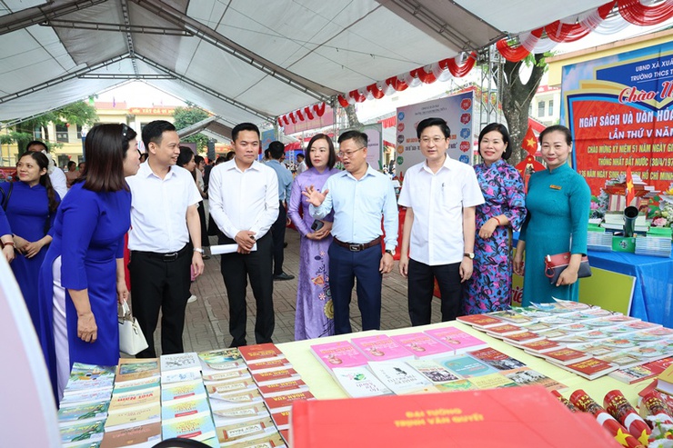 Lan tỏa văn hóa đọc từ Ngày Sách và Văn hóa đọc Việt Nam tại Xuân Mai- Ảnh 11.