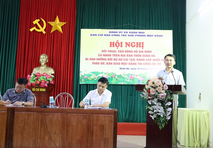 Xuân Mai đối thoại, vận động hộ gia đình, cá nhân tại thôn Xuân Hà thực hiện tháo dỡ, bàn giao mặt bằng phục vụ thi công Dự án cải tạo, nâng cấp Quốc lộ 6- Ảnh 2.