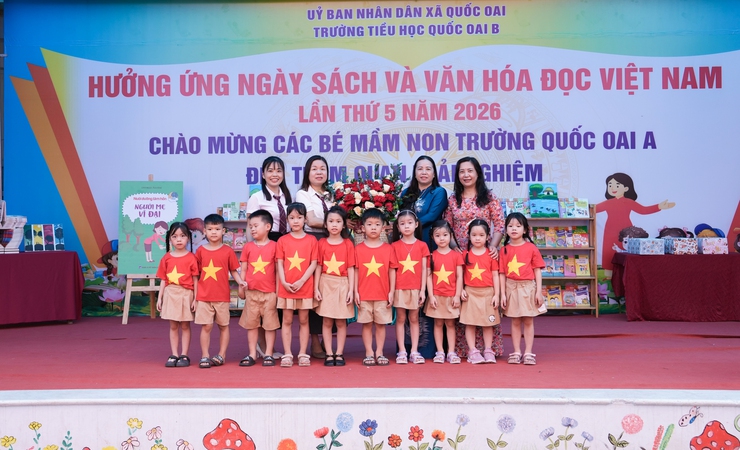 TRƯỜNG TIỂU HỌC QUỐC OAI B TỔ CHỨC NGÀY HỘI HƯỞNG ỨNG NGÀY SÁCH VÀ VĂN HÓA ĐỌC VIỆT NAM LẦN THỨ 5 NĂM 2026, CHÀO ĐÓN HỌC SINH MẦM NON THAM QUAN TRẢI NGHIỆM- Ảnh 12.